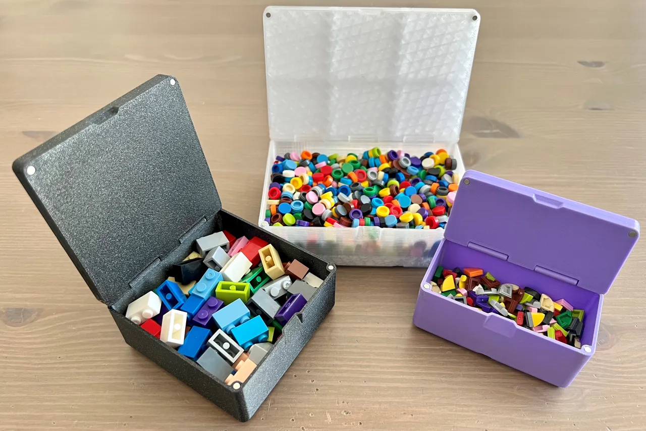 Игрушечная магнитная коробка